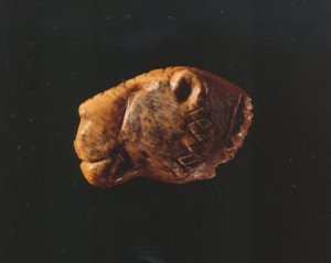 Bildnis eines Löwenkopfs aus der Vogelherd Höhle Niederstotzingen